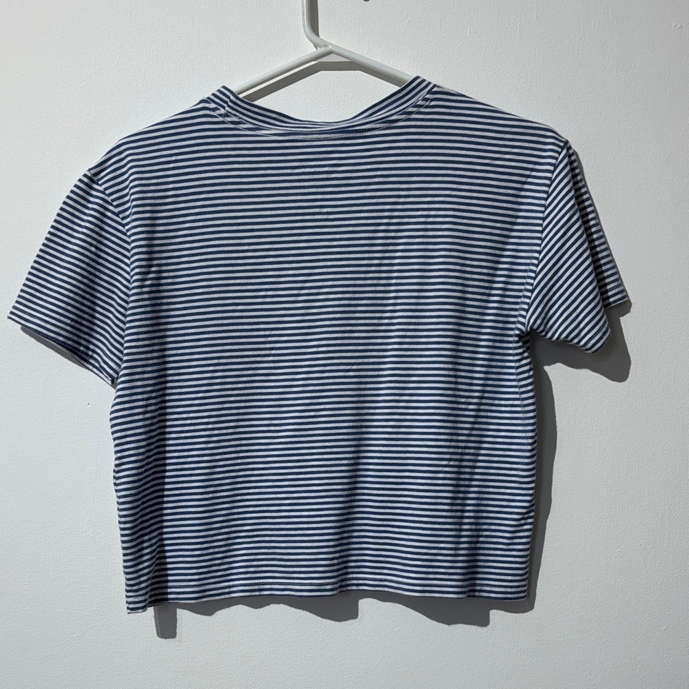 🎉4/30$🎉 Hollister Blue and White Striped Crop Top with Pink Text - Picture 4 of 4